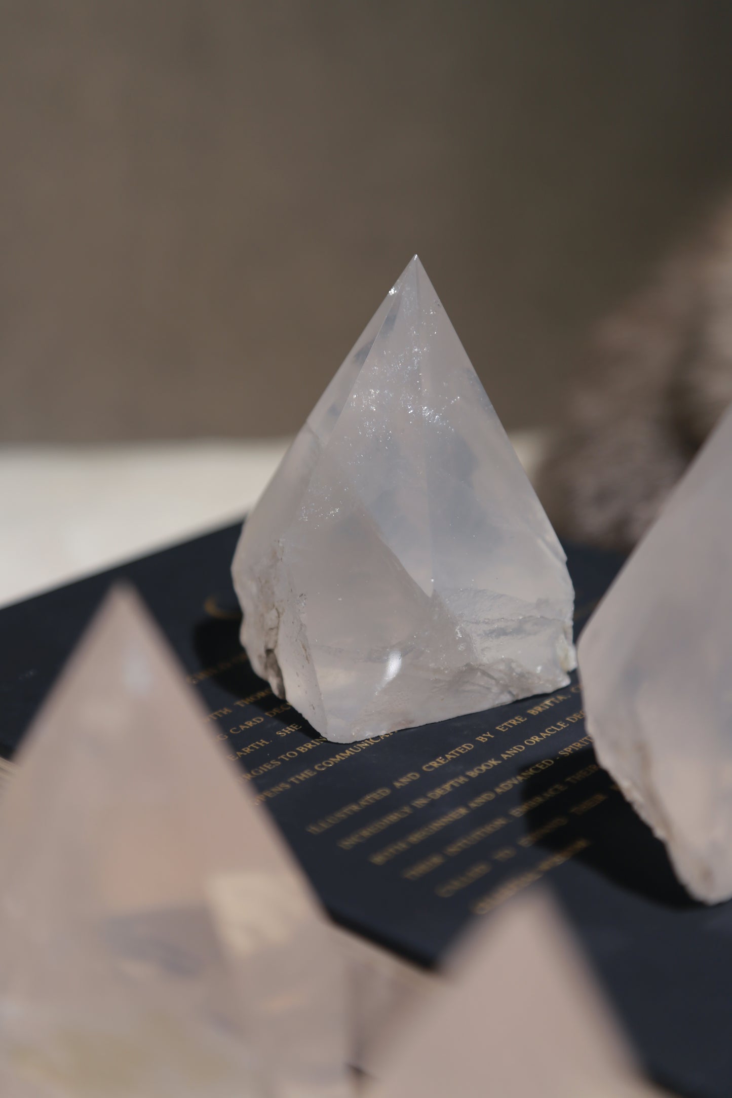 Girasol Quartz Cut Base Cupcake
