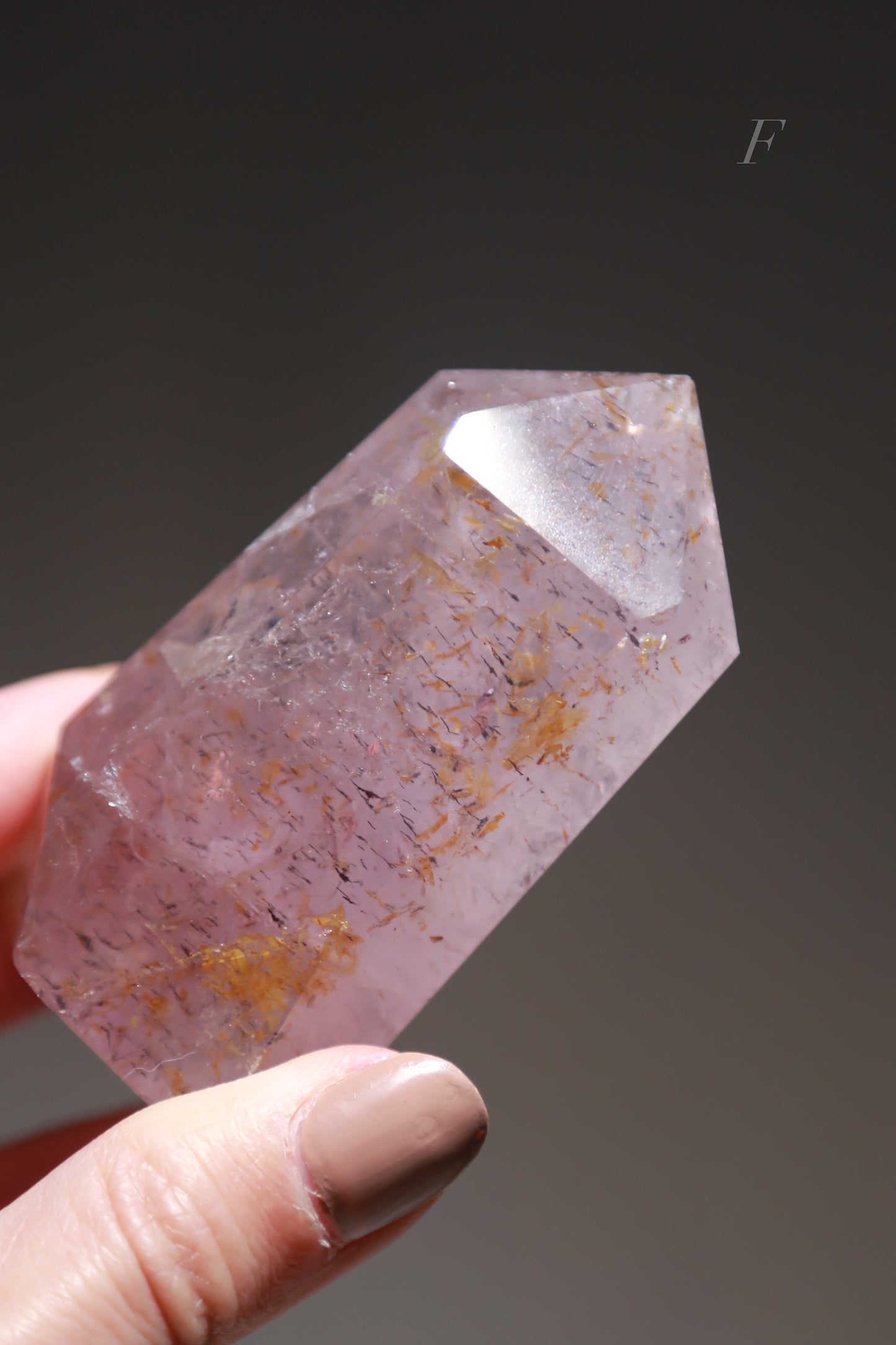 Lepidocrocite in Quartz / Amethsyt Freeform