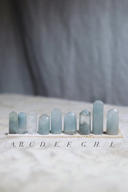 Blue Rutile Quartz Blue Amphibole Rabbit Hair Quartz Rolled Tower