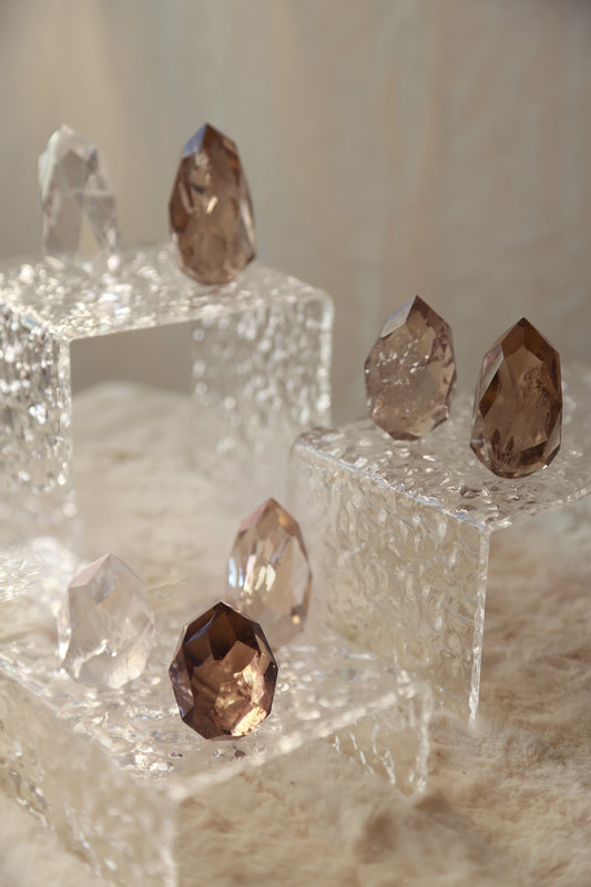 Clear / Smoky Quartz Faceted Diamond Flame