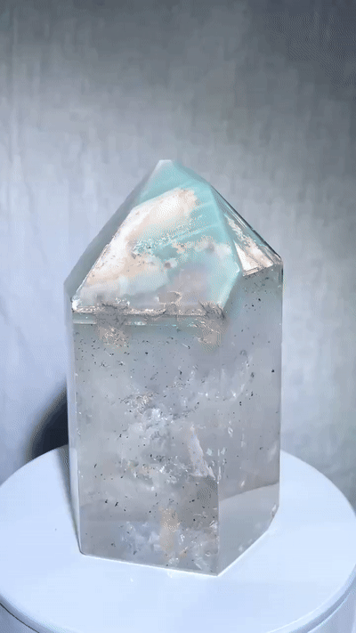 Jumbo Green Lithium Quartz Tower