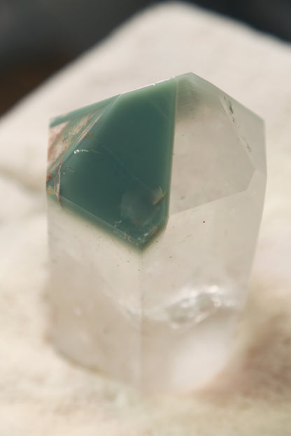 Jumbo Green Lithium Quartz Tower