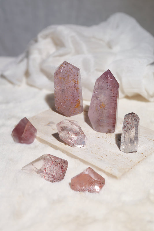Lepidocrocite in Quartz / Amethsyt Freeform