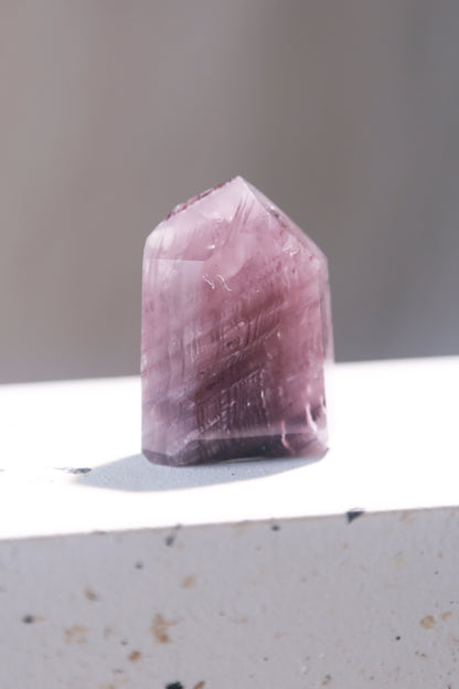 Weavy phantom Mauve Pink Lithium Quartz Tower