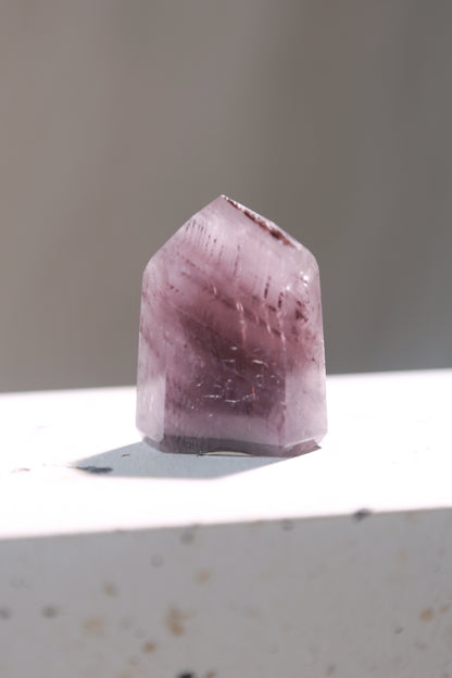 Weavy phantom Mauve Pink Lithium Quartz Tower