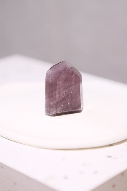 Weavy phantom Mauve Pink Lithium Quartz Tower