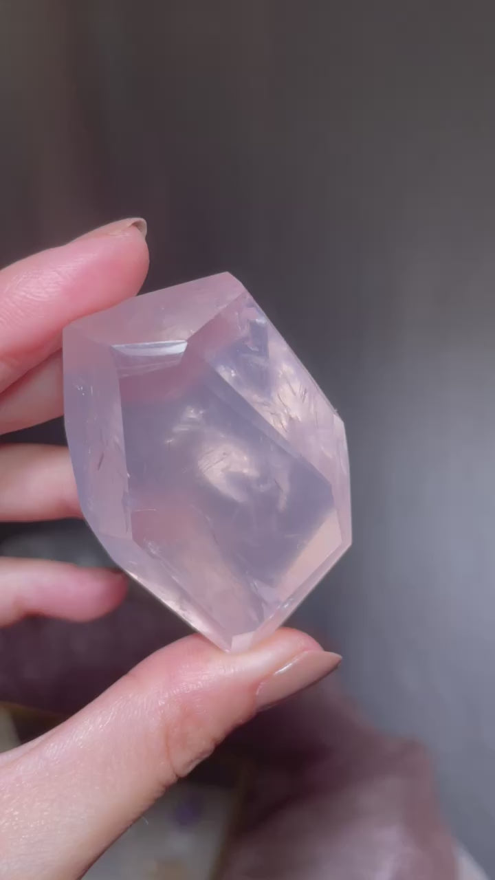 mozambique_gem_rose_quartz_freeform_G