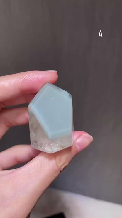 Green Lithium Quartz Tower