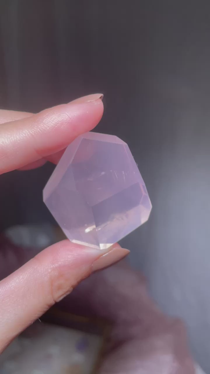 mozambique_gem_rose_quartz_freeform_E